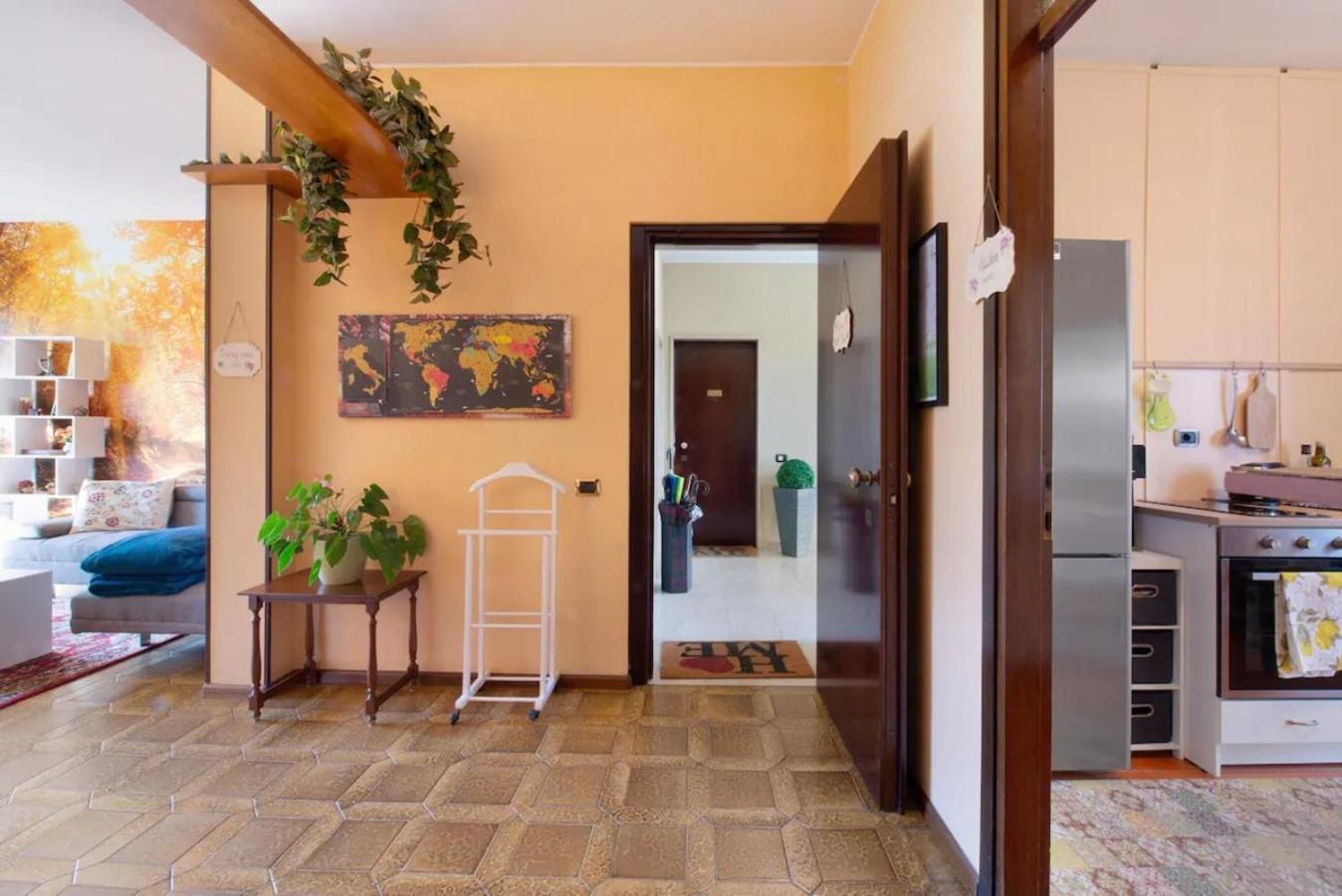 קומו Appartamento House Of Roses Con Vista Duomo מראה חיצוני תמונה